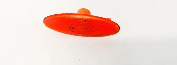 Ford Mondeo MK II Front fender indicator light 95GG13K309AA