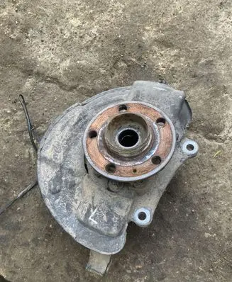 Volvo S60 Front wheel hub