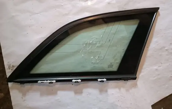 Mercedes-Benz C W204 Rear side window E643R00048 AS2