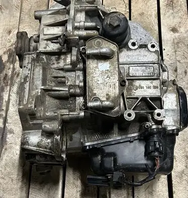 Volkswagen Caddy Automatic gearbox 02E301103