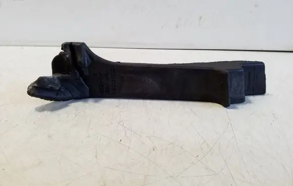 Fender foam support/seal