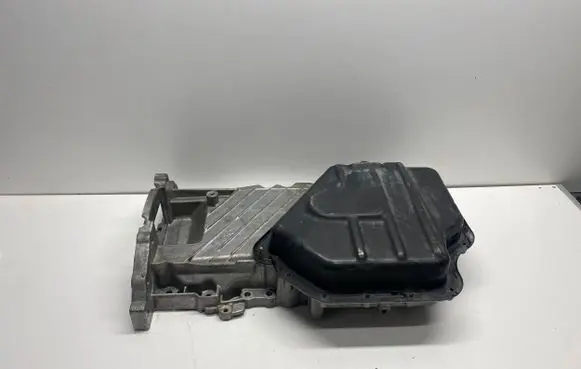 Chrysler Town u0026 Country V Oil sump 05184423AI 60663