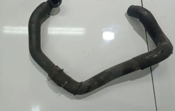 Audi A3 S3 8P Engine coolant pipe/hose 