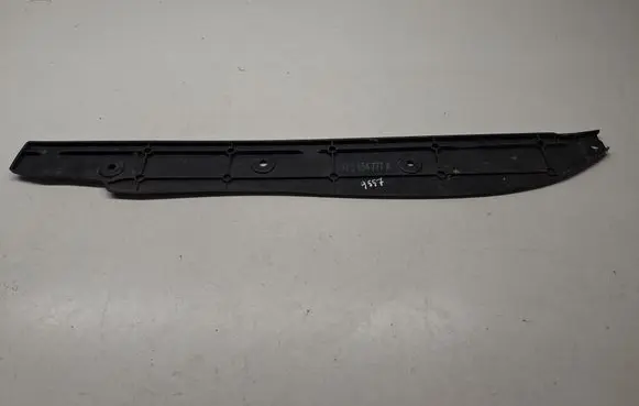 Porsche Cayenne (92A) Fender end trim 7P5854777A