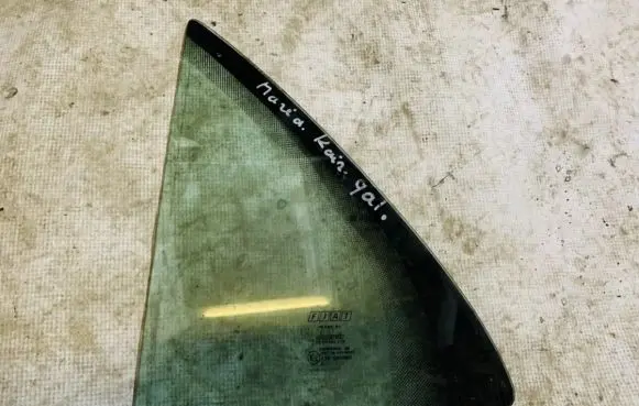 Fiat Marea Rear vent window glass 