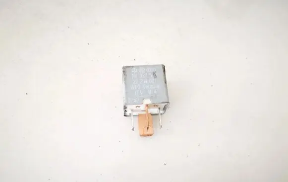 Skoda Octavia Mk1 (1U) Other relay 191937503 22204007
