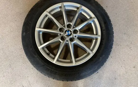 BMW i4 R17 alloy rim 6896762