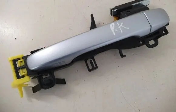 Subaru Outback (BS) Front door exterior handle