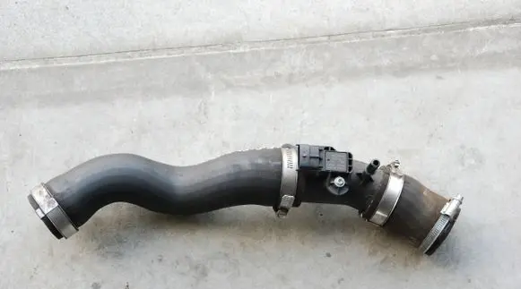 Ford Fiesta Air intake hose/pipe