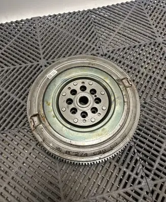 Mercedes-Benz GLC X253 C253 Flywheel A2740300000