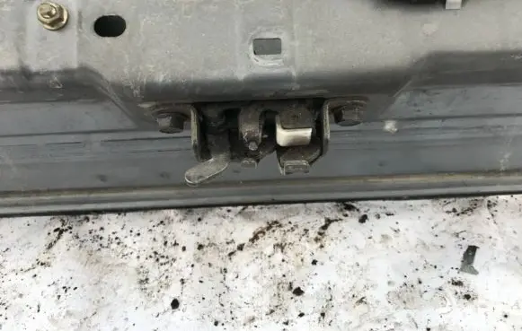 Mazda 626 Tailgate/trunk/boot lock/catch/latch
