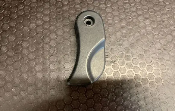 BMW X1 E84 Engine bonnet (hood) release handle 7058117 107019