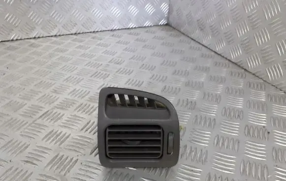 Mazda 626 Dashboard air vent grill cover trim BRAK