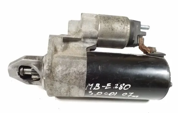 Mercedes-Benz E W211 Starter motor A0061516201