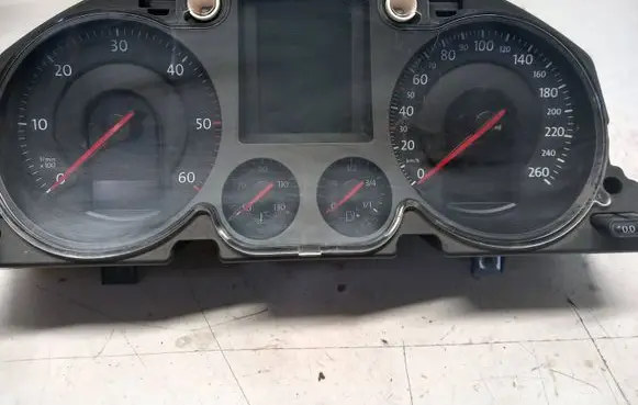 Volkswagen PASSAT B6 Speedometer (instrument cluster) A2C53194181
