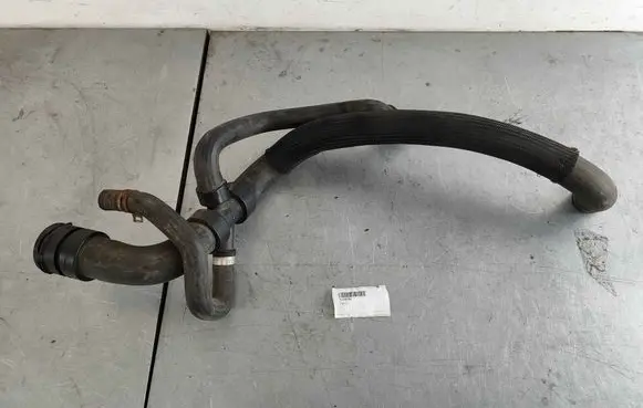 Volvo XC60 Engine coolant pipe/hose 31338184 31305156