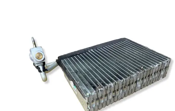 BMW 3 E46 Air conditioning (A/C) radiator (interior) 65693