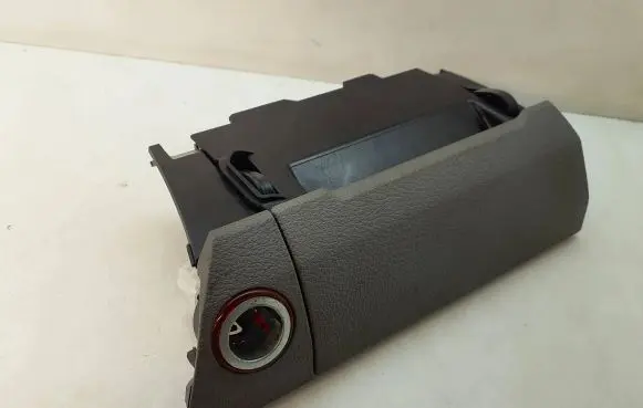 Volkswagen Touran I Car ashtray 1T1857961