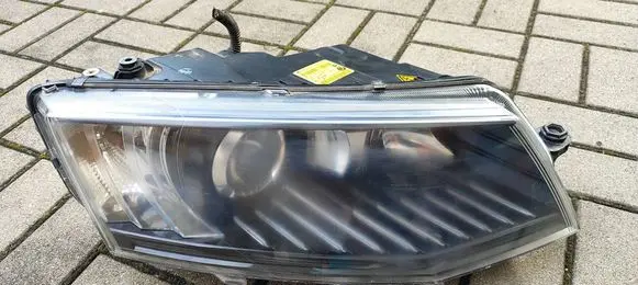 Headlight/headlamp