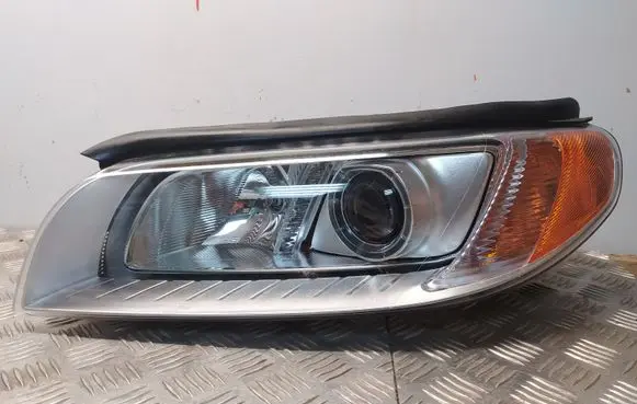 Volvo S80 Headlight/headlamp 31214347