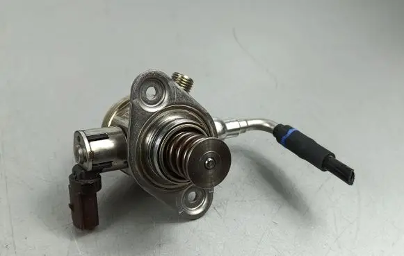 Lincoln Corsair Mechanical fuel pump K2GE9D376AA