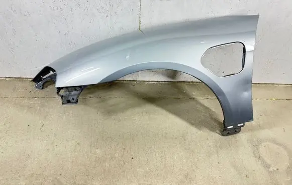 Porsche Taycan 9J1 Fender 9J1805625
