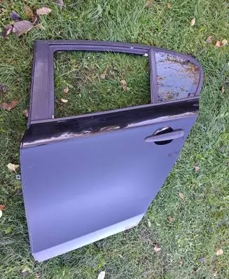 BMW 1 E81 E87 Rear door