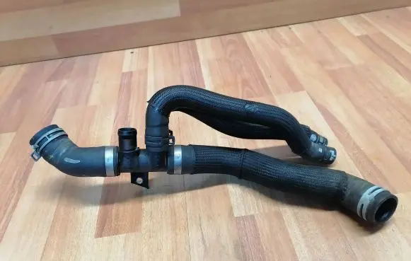Renault Scenic IV - Grand scenic IV Engine coolant pipe/hose 924102981R