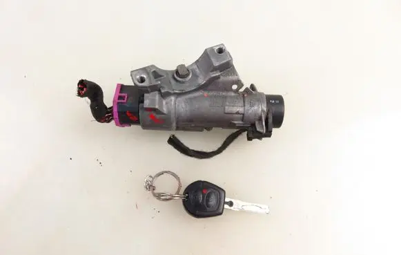 Seat Ibiza III (6L) Ignition lock 4B0905851C