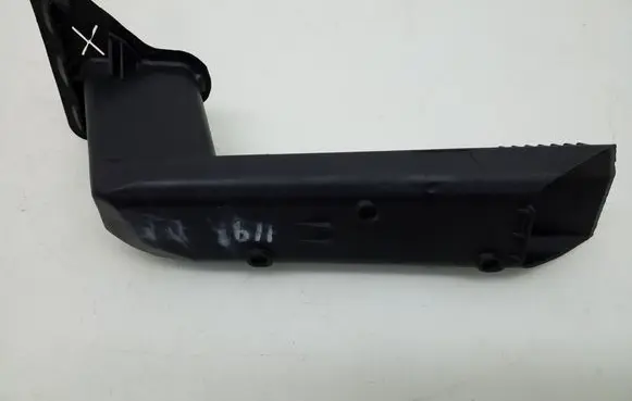 Mercedes-Benz E W212 Other engine bay part A2128320625