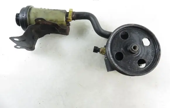 Ford Focus Power steering pump 
