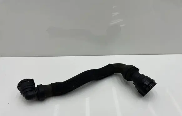 BMW 5 G30 G31 Engine coolant pipe/hose 9299619
