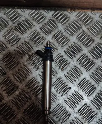 Mercedes-Benz A W177 AMG Fuel injector A2560705600