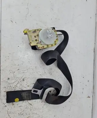 Toyota Yaris Front seatbelt C8027