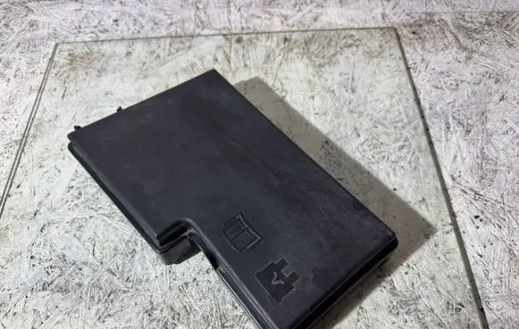 Ford Focus C-MAX Fuse box cover 3M5T14076AC
