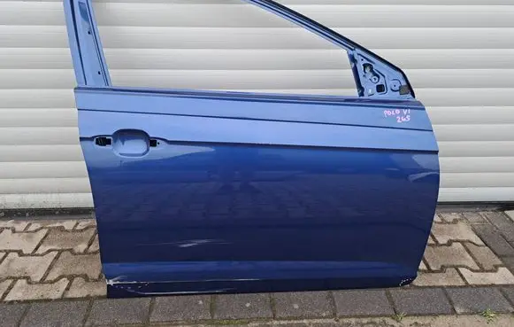 Volkswagen Polo VI Front door
