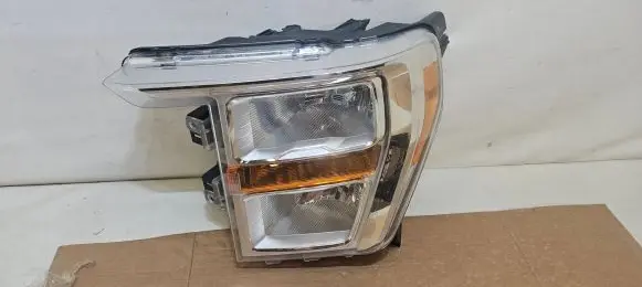 Ford F150 Headlight/headlamp ML34-13D155-AH