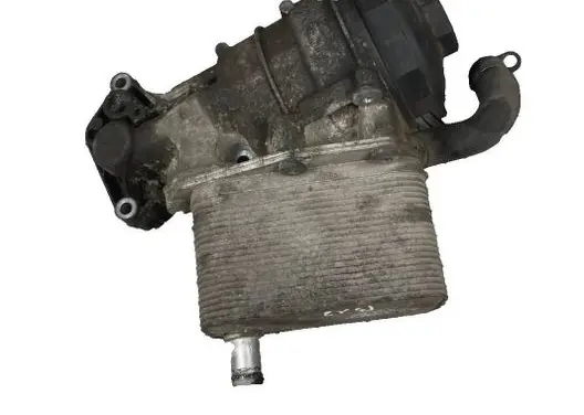 Volvo XC60 Oil filter mounting bracket 8G9N6L600AA