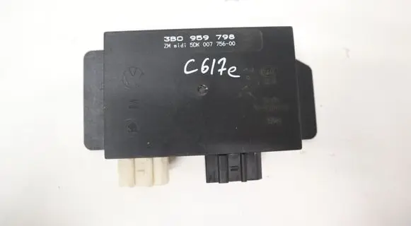 Volkswagen PASSAT B5 Comfort/convenience module 3b0959798