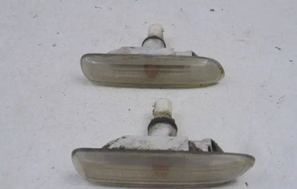 Front indicator light