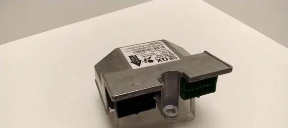 Opel Zafira B Airbag control unit/module 13246046 327963935