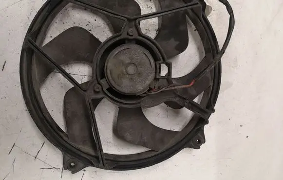 Citroen C5 Electric radiator cooling fan 1830884016