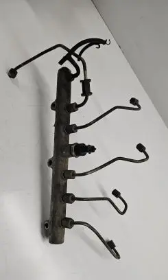 KIA Sorento Fuel main line pipe
