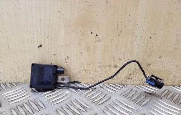 BMW X5 E53 Aerial antenna filter 16268419 8380945