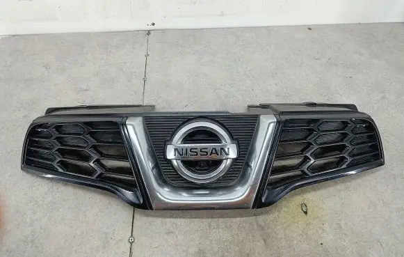 Nissan Qashqai Front grill 62310BR10A