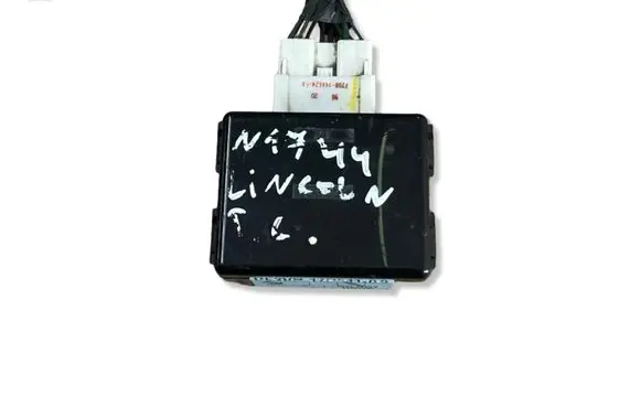 Lincoln Town Car Window wiper relay F8VB17D541AA