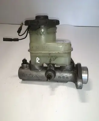 Honda HR-V Master brake cylinder