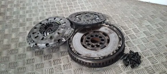 Volvo V70 Clutch set kit 324032710