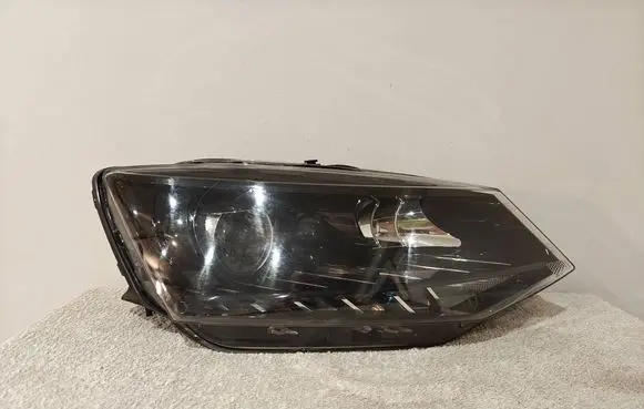Skoda Fabia Mk3 (NJ) Headlight/headlamp 6V1941016B 1EL01182422 040420160050