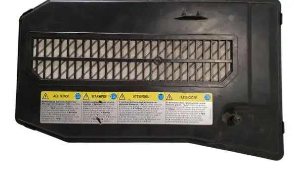 Volkswagen Touareg I Battery box tray cover/lid 7L0864643B